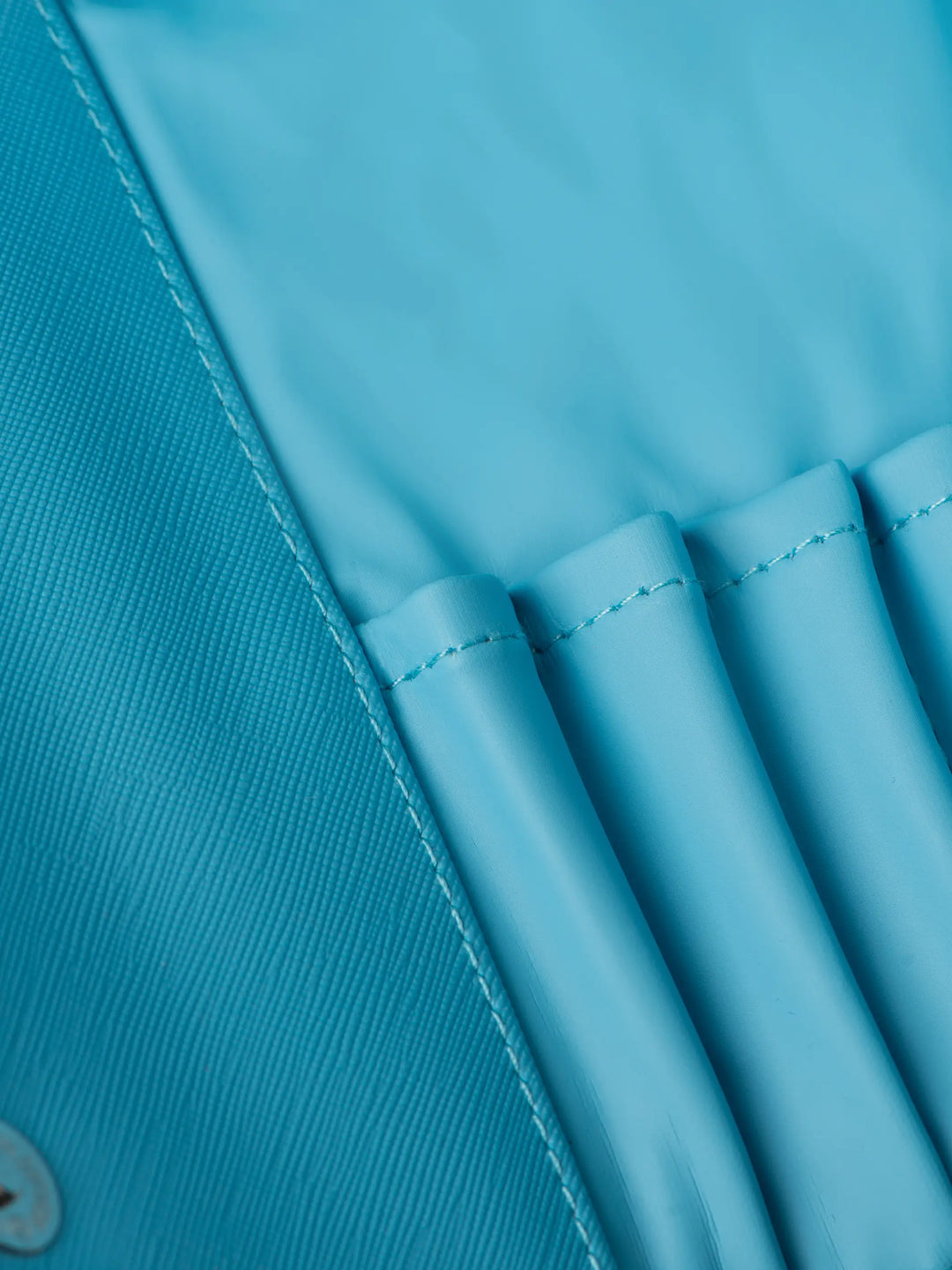 TWEEZER CASE | astuccio porta pinzette morbido azzurro